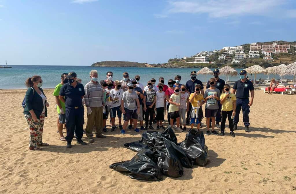 Καθαρισμός παραλίας Μπατσίου 28 Σεπτεμβρίου